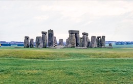 Stonehenge,-megalith,-prehistoric-monument,-Wiltshire,-Salisbury,-UNESCO,-world-heritage,-neolithic,-bronze-age,-stone-circle,-trilithons,-sarsen-stones,-bluestones,-solstice,-astronomy,-observatory,-temple,-rituals,-archaeology,-England,-druids,-ancient-civilization,-Tarek-Charara,-Kaleidos,-Kaleidos-images,-La-parole-à-limage,-heritage-photography,-visual-documentation,-archaeological-photography,-documentary-imagery,-cultural-photography